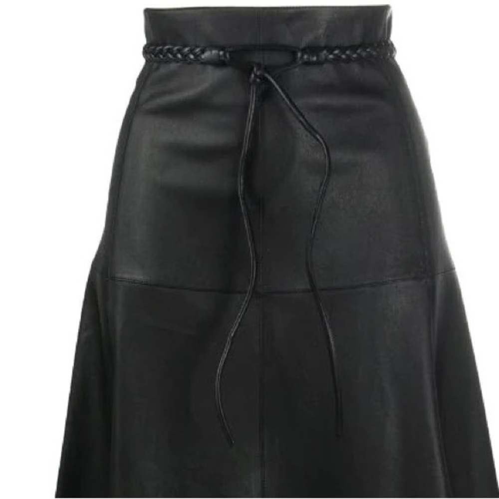 Valentino
braided-belt A-line skirt IT38 - Picture 6 of 6